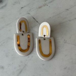 💗 Handmade Ceramic Clay Glazed White & Gold Earrings